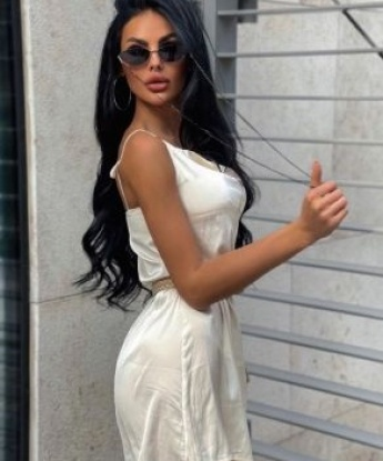 Живу в Москве и предлагаю тебе море наслаждения. Мои услуги включают широкий спектр экстаза: классический секс, оральные ласки, массаж, стриптиз и другие удовольствия. Отзывы моих клиентов говорят о моей высокой квалификации и внимательном отношении к каждому. Фото настоящие и без фальши. С нетерпением жду нашей встречи, чтобы погрузиться в мир наслаждения и разврата. 💋💦 6177, 21 год